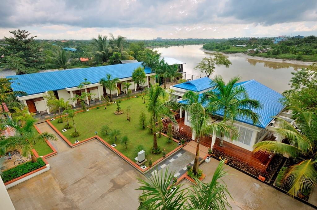 Royal Golden View Hotel Янгон Экстерьер фото